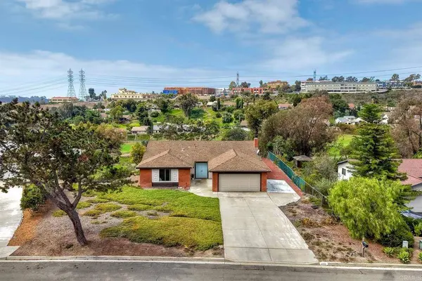 2233 Valley RD, Oceanside, CA 92056