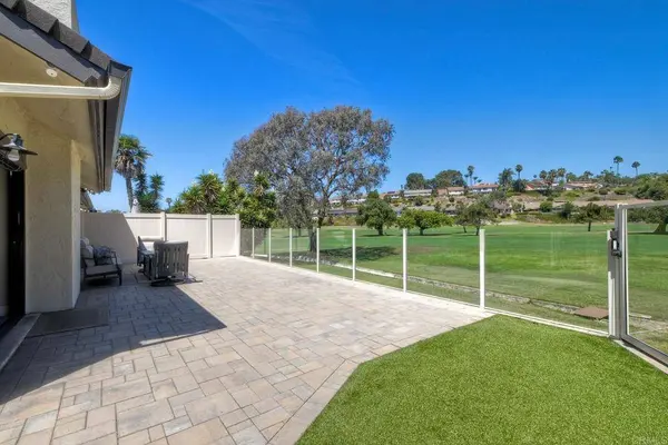 2339 Nicklaus DR, Oceanside, CA 92056