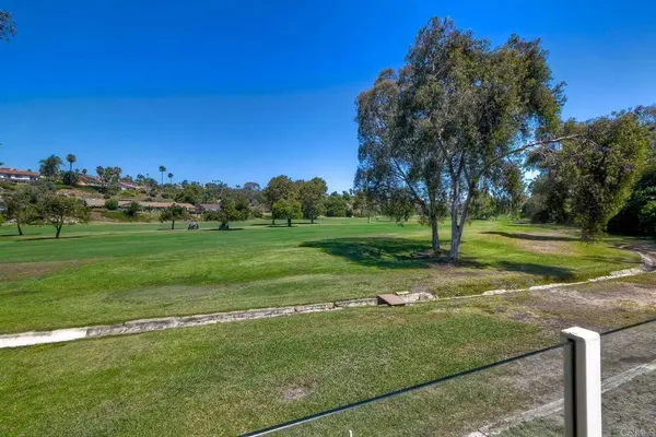 2339 Nicklaus DR, Oceanside, CA 92056