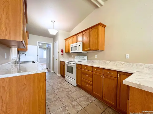 7607 Old Spanish Trail, Live Oak, TX 78233