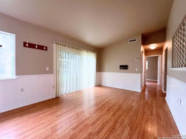 7607 Old Spanish Trail, Live Oak, TX 78233