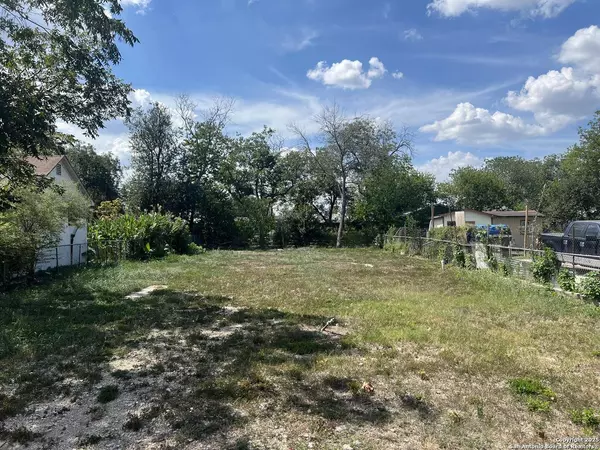 123 Juanita, San Antonio, TX 78237