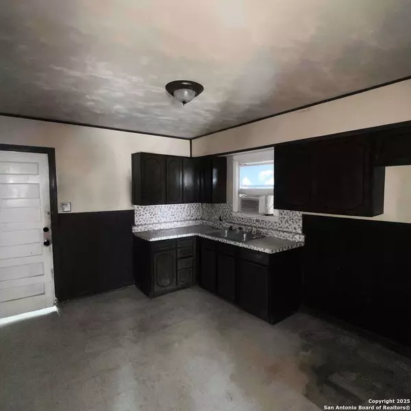 410 Ceralvo, San Antonio, TX 78207