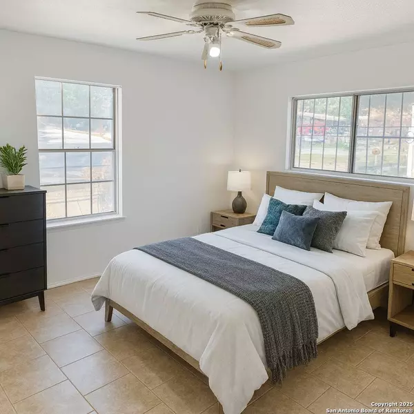 4418 Sun Vista Ln, San Antonio, TX 78217