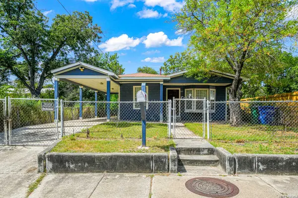 1651 S Elmendorf, San Antonio, TX 78207
