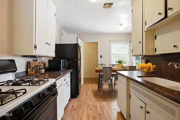 13739 Wyandotte ST, Van Nuys, CA 91405