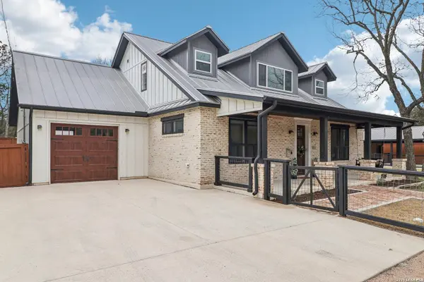 115 E Evergreen, Boerne, TX 78006