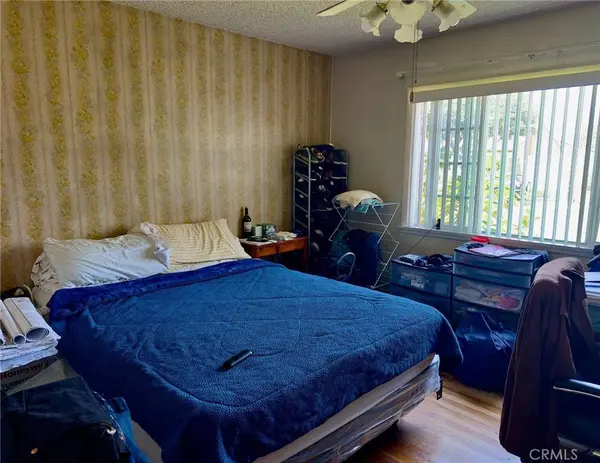 11816 Mitla, Downey, CA 90241