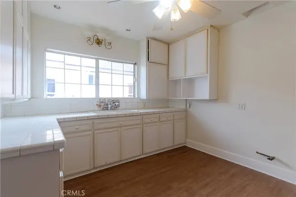 1111 W 54th, Los Angeles, CA 90037