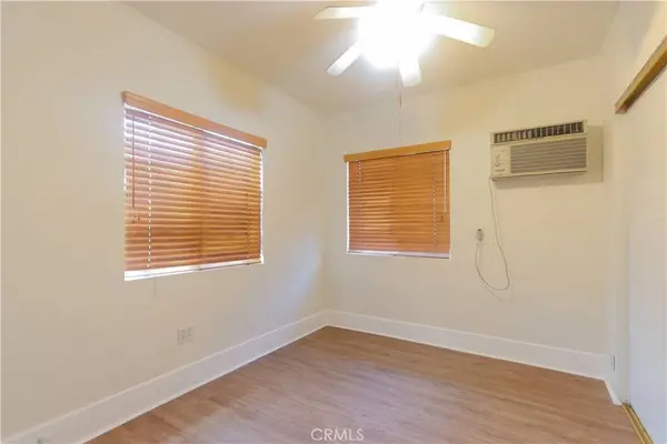 1111 W 54th, Los Angeles, CA 90037