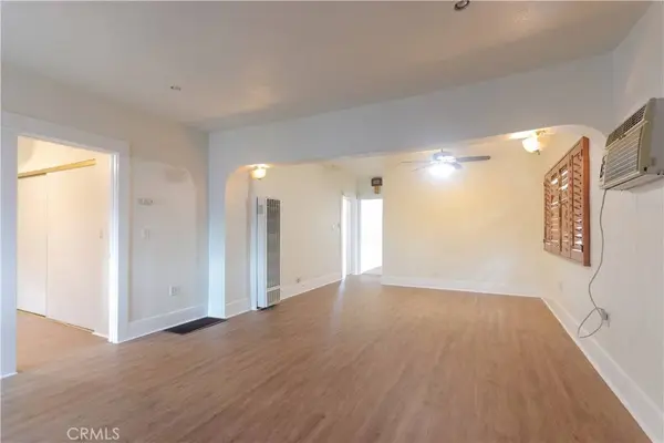 1111 W 54th, Los Angeles, CA 90037