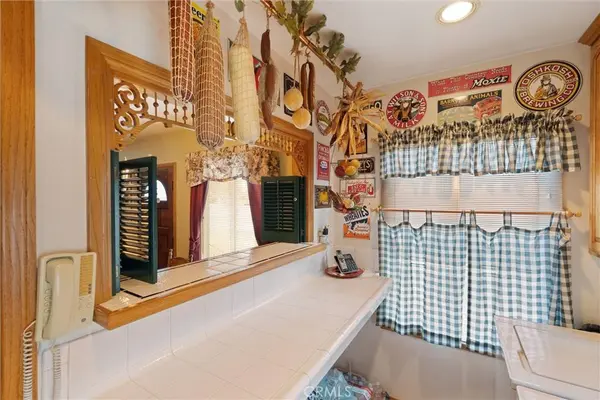 5502 E Pageantry, Long Beach, CA 90808