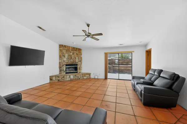 4953 TB Catron AVE NW, Albuquerque, NM 87114