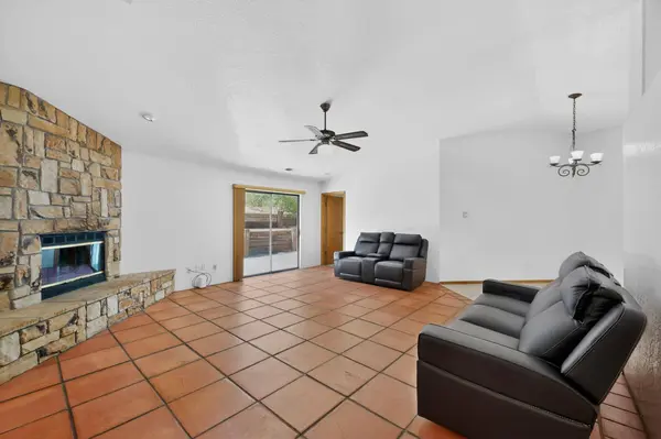 4953 TB Catron AVE NW, Albuquerque, NM 87114