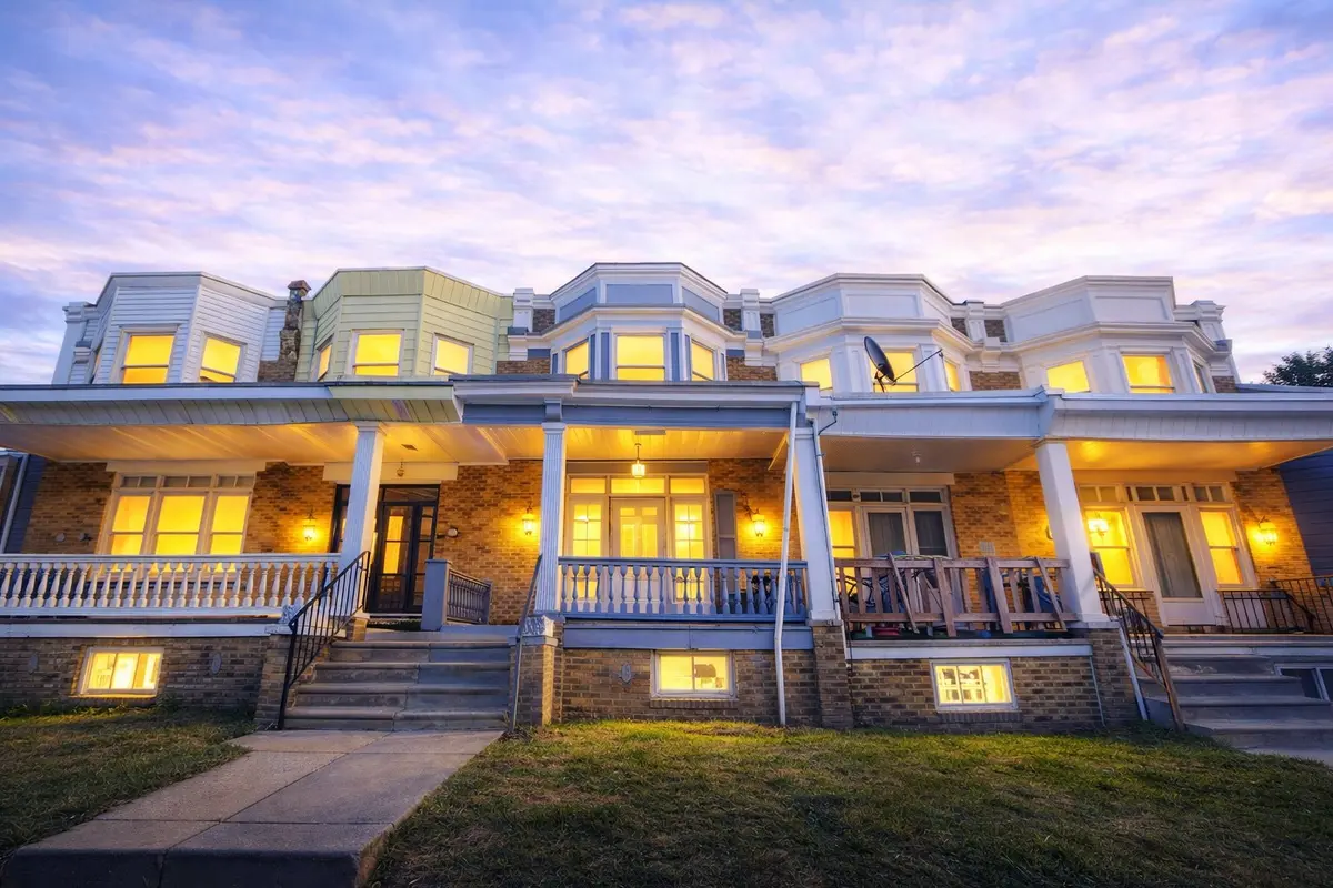 4845 N Hutchinson St, Philadelphia, PA 19141-3933