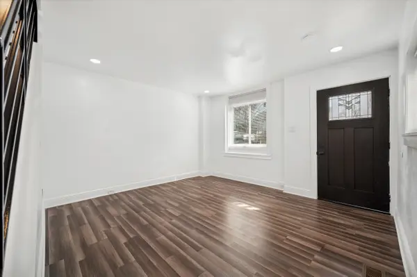 5982 N 20th St, Philadelphia, PA 19138-2447