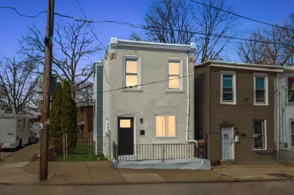 5982 N 20th St, Philadelphia, PA 19138-2447