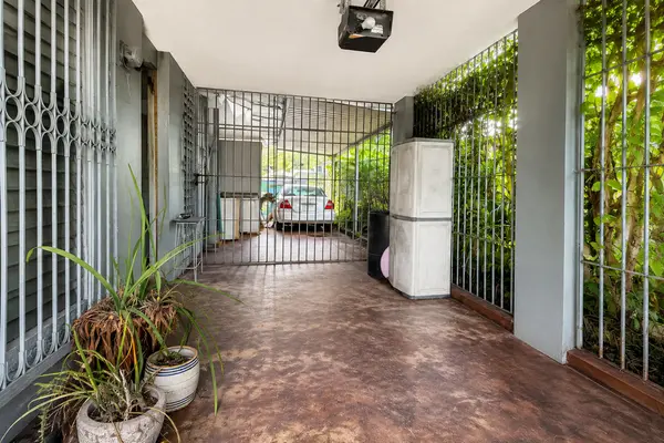 URB. Bella Vista - F6 Calle 7, Bayamon Puerto Rico 00957,