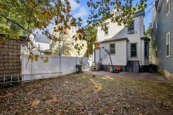 847 S 14th St, Newark City, NJ 07108