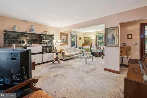 90 ARDMORE AVE, Clifton, NJ 07014