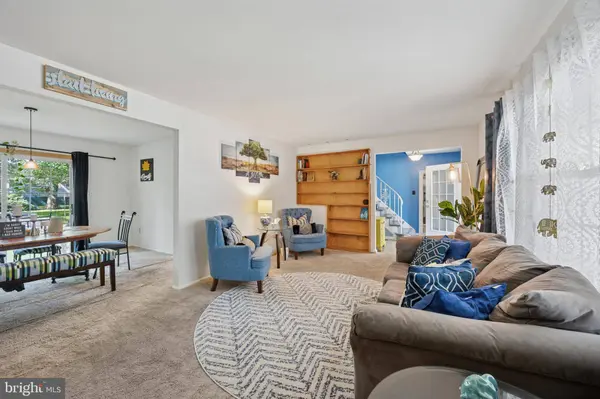 1606 RIVERSEDGE DR, Delanco, NJ 08075