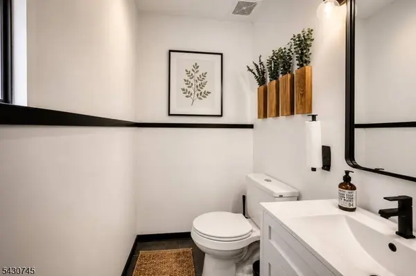 450-452 Edmund Ave #8, Paterson City, NJ 07502