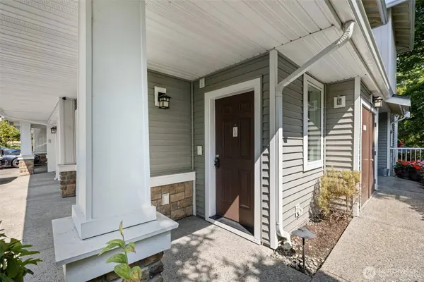 21026 40th PL S #L6, Seatac, WA 98198
