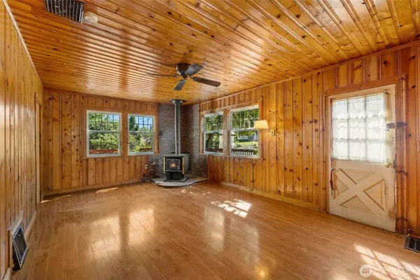 8033 Skipley RD, Snohomish, WA 98290