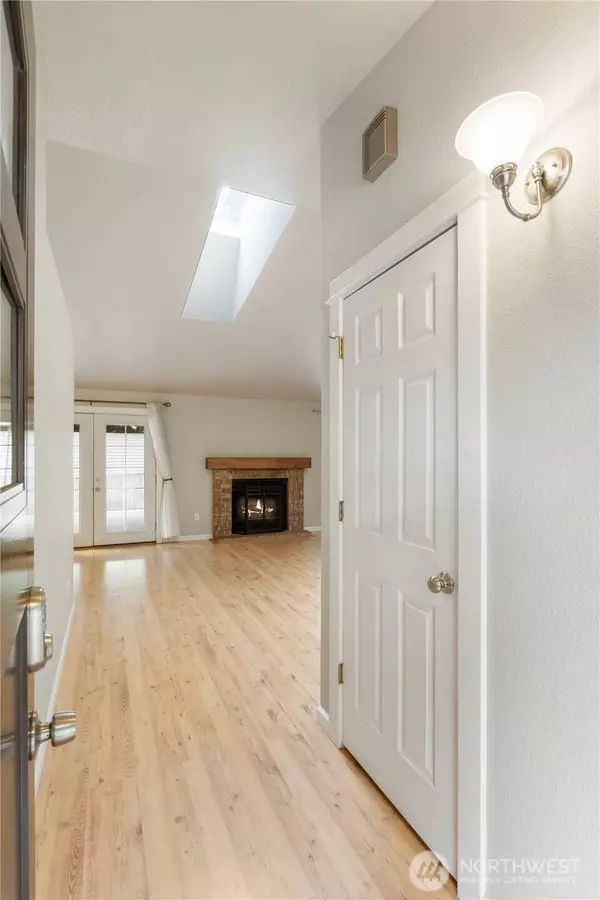 9626 Mallard DR SE, Olympia, WA 98513