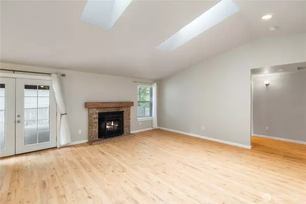 9626 Mallard DR SE, Olympia, WA 98513