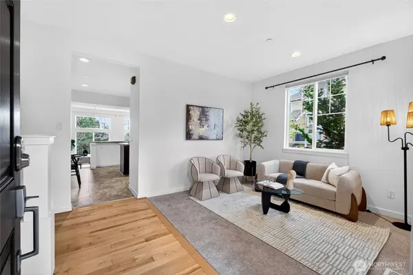 1697 NE Juneberry ST, Issaquah, WA 98029