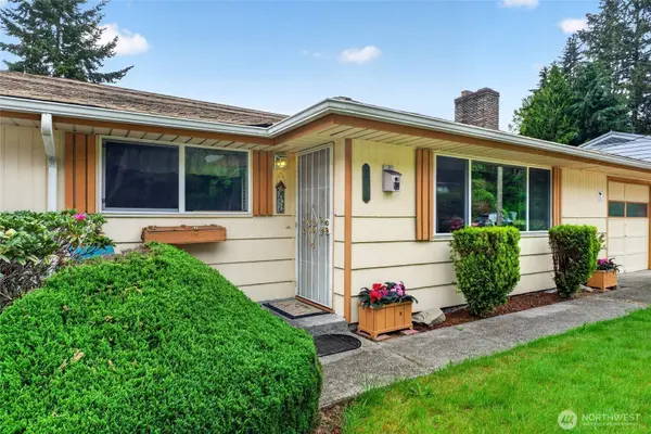 12810 162nd AVE SE, Renton, WA 98059