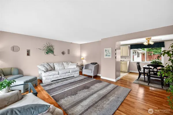 8035 S 116th ST, Seattle, WA 98178