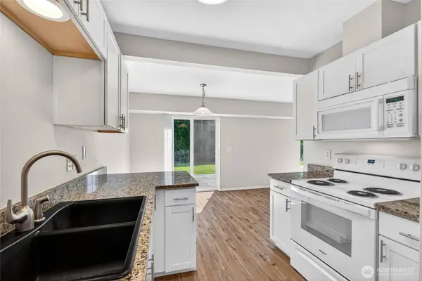 7418 207th AVE E, Bonney Lake, WA 98391