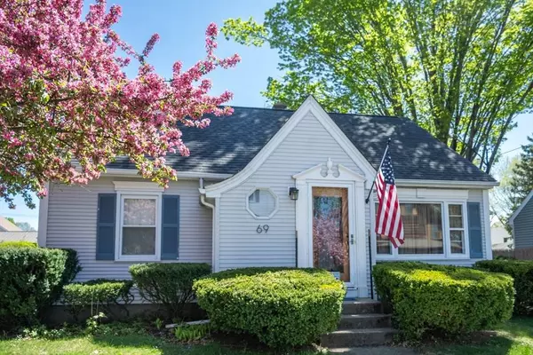 69 Lafayette St, Chicopee, MA 01020