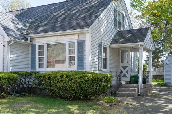 69 Lafayette St, Chicopee, MA 01020