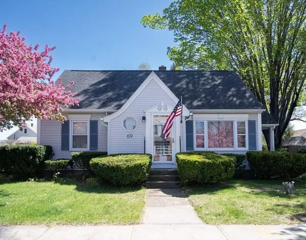 69 Lafayette St, Chicopee, MA 01020