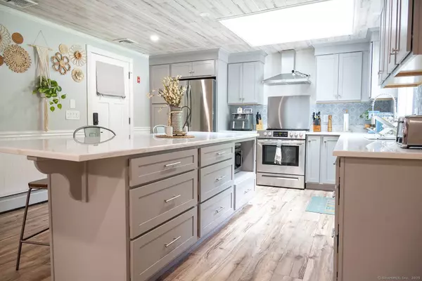 3 Olde Salem Drive, Somers, CT 06071