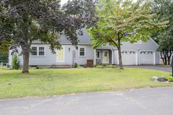 26 Deepwoods Dr, Westfield, MA 01085