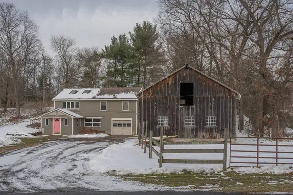 163 Prospect St Ext, Westfield, MA 01085