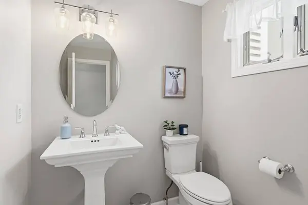 2205 Boston Rd #L109, Wilbraham, MA 01095
