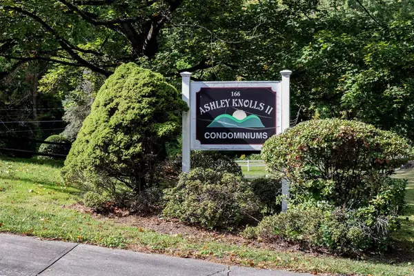 166 Hillside Rd #5, Westfield, MA 01085