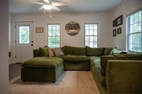 192 Vining Hill Rd, Southwick, MA 01077