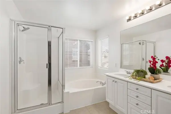 201 Kensington #26, Irvine, CA 92606