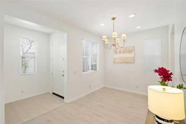 201 Kensington #26, Irvine, CA 92606