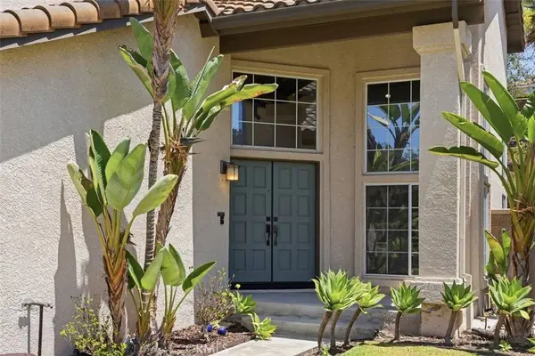 12 Chickadee LN, Aliso Viejo, CA 92656