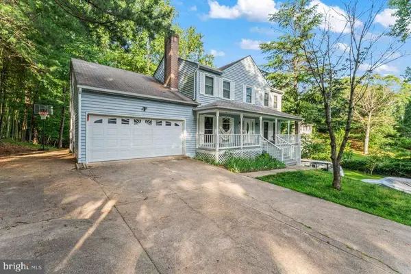 2320 HARPOON DR, Stafford, VA 22554
