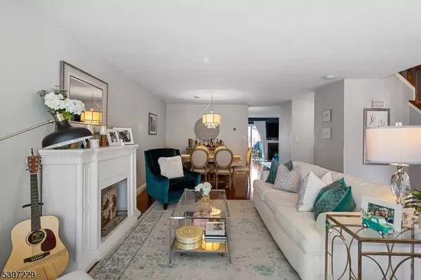 128 Hawthorne Ct, Rockaway Twp., NJ 07866