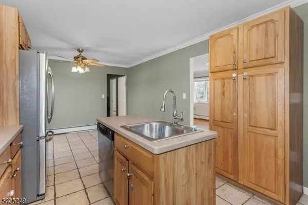 86 Reservoir Ave, Butler Boro, NJ 07405