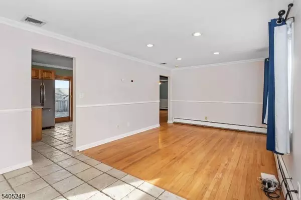 86 Reservoir Ave, Butler Boro, NJ 07405